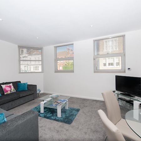 Two Bed Ground Floor Apartment, Sleeps Six, Free Parking And High Speed Wifi Ramsgate Exterior foto