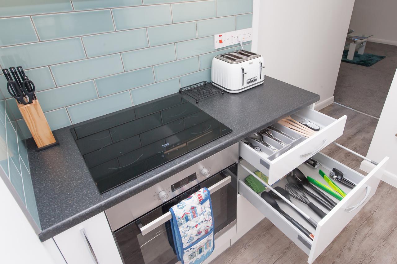Two Bed Ground Floor Apartment, Sleeps Six, Free Parking And High Speed Wifi Ramsgate Exterior foto